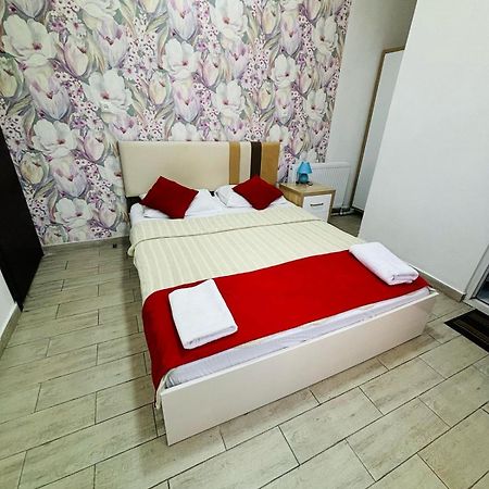 Nikas Guest House Batumi Ngoại thất bức ảnh