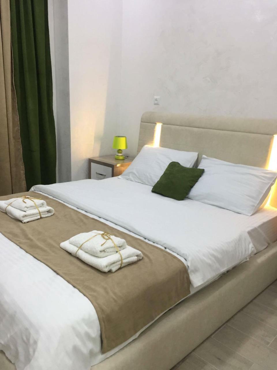 Nikas Guest House Batumi Ngoại thất bức ảnh