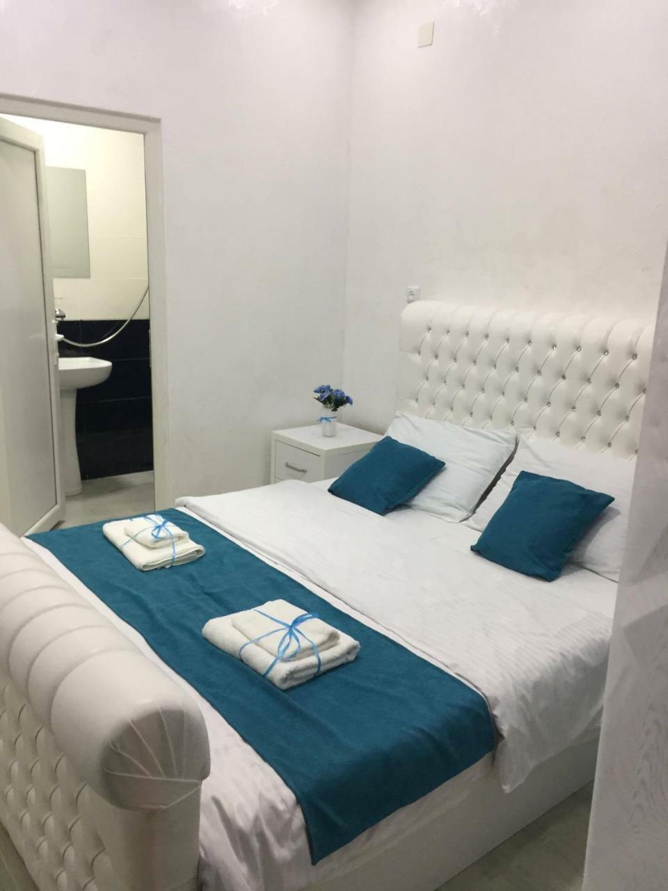 Nikas Guest House Batumi Ngoại thất bức ảnh