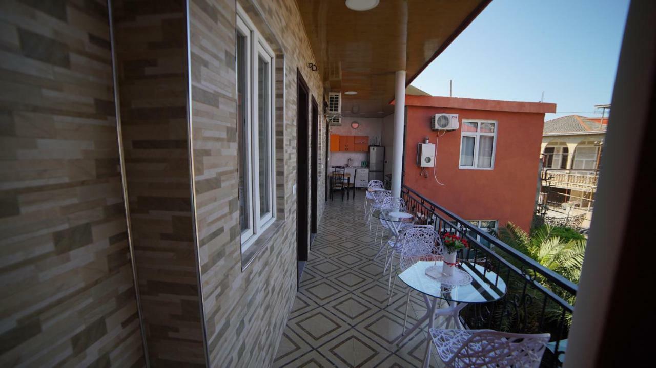 Nikas Guest House Batumi Ngoại thất bức ảnh